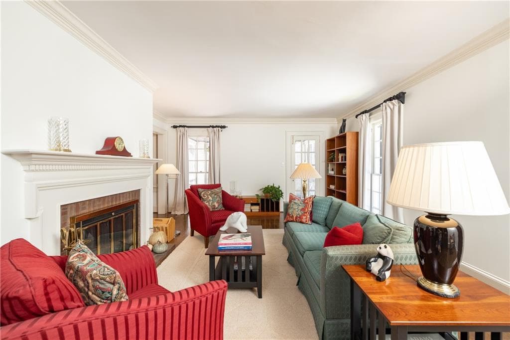3 bedroom, 3 bathroom, 2,383 sq ft single family residence under contract at 651 E Paces Ferry Road, Atlanta, GA 30305 — photo 6