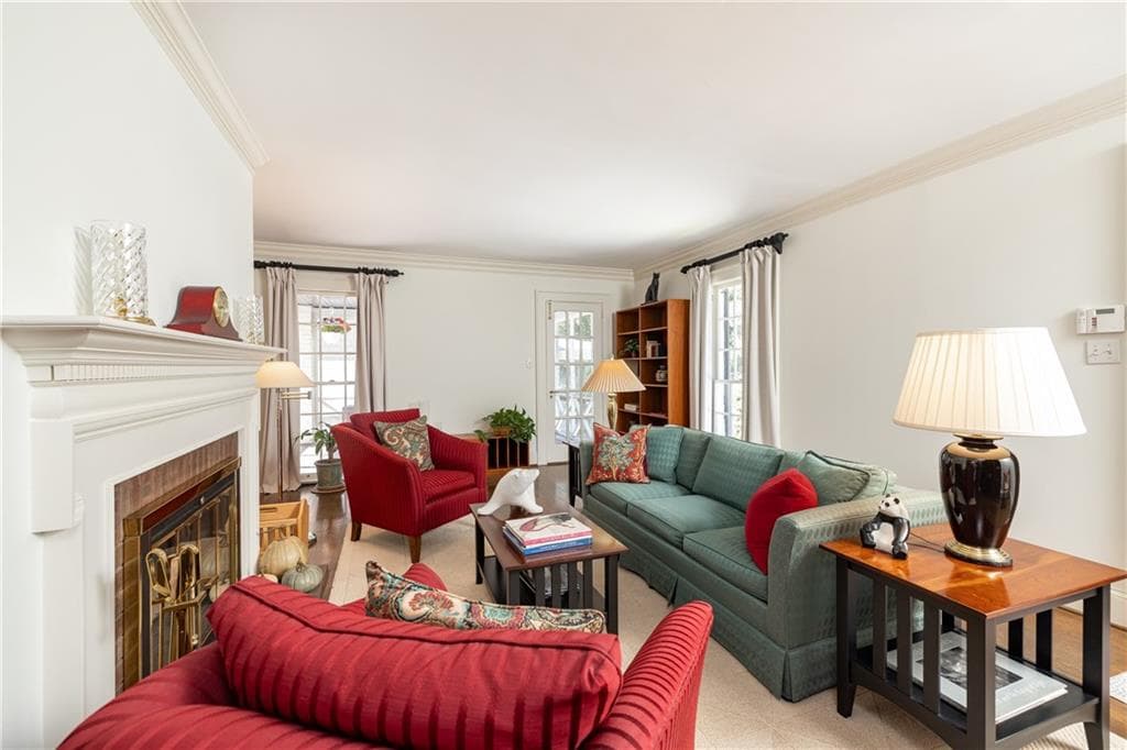 3 bedroom, 3 bathroom, 2,383 sq ft single family residence under contract at 651 E Paces Ferry Road, Atlanta, GA 30305 — photo 7