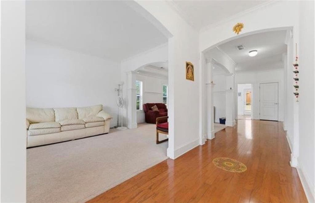 6 bedroom, 4 bathroom, 3,259 sq ft single family residence for sale at 3005 Bunting Run, Cumming, GA 30041 — photo 3