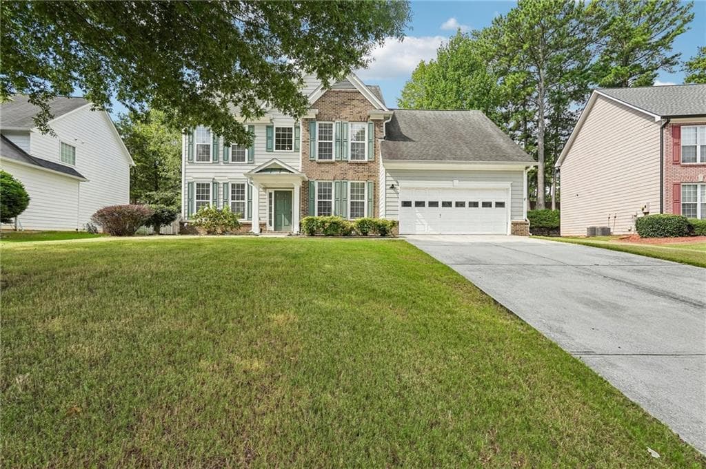5 bedroom, 3 bathroom, 2,650 sq ft single family residence under contract at 4010 Embassy Way, Lilburn, GA 30047