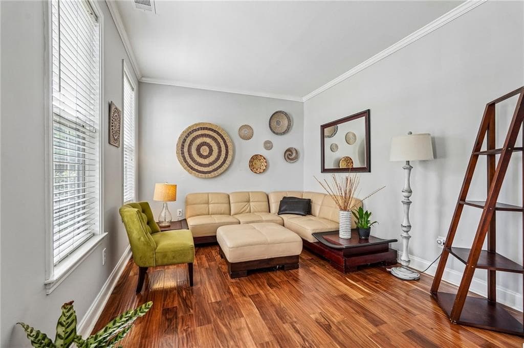 5 bedroom, 3 bathroom, 2,650 sq ft single family residence under contract at 4010 Embassy Way, Lilburn, GA 30047 — photo 6