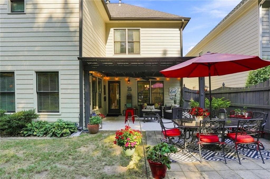 4 bedroom, 4 bathroom, 2,636 sq ft single family residence for sale at 220 Water Oak Place, Milton, GA 30009 — photo 2