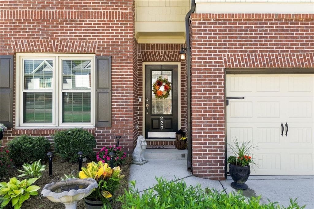 4 bedroom, 4 bathroom, 2,636 sq ft single family residence for sale at 220 Water Oak Place, Milton, GA 30009 — photo 5