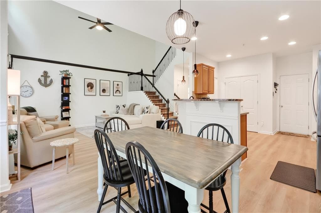 3 bedroom, 3 bathroom, 1,681 sq ft townhouse for sale at 502 Hillside Trail, Woodstock, GA 30188 — photo 8