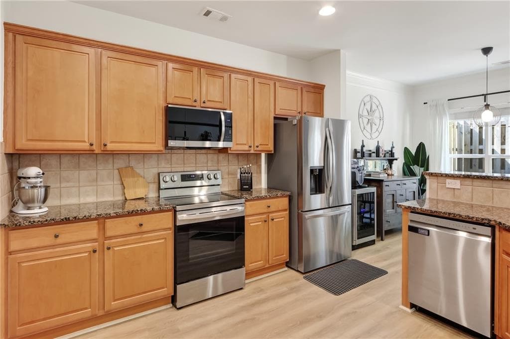 3 bedroom, 3 bathroom, 1,681 sq ft townhouse for sale at 502 Hillside Trail, Woodstock, GA 30188 — photo 10