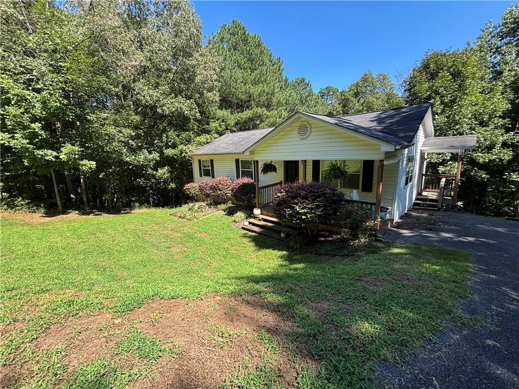3 bedroom, 2 bathroom, 1,056 sq ft single family residence for rent at 47 Richard Court, Dahlonega, GA 30533 for $1,800 a month — photo 2