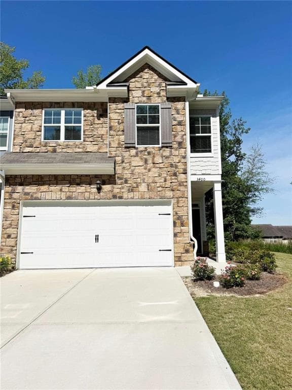 3 bedroom, 3 bathroom, 1,934 sq ft townhouse for sale at 3400 Greyton Drive, Buford, GA 30519