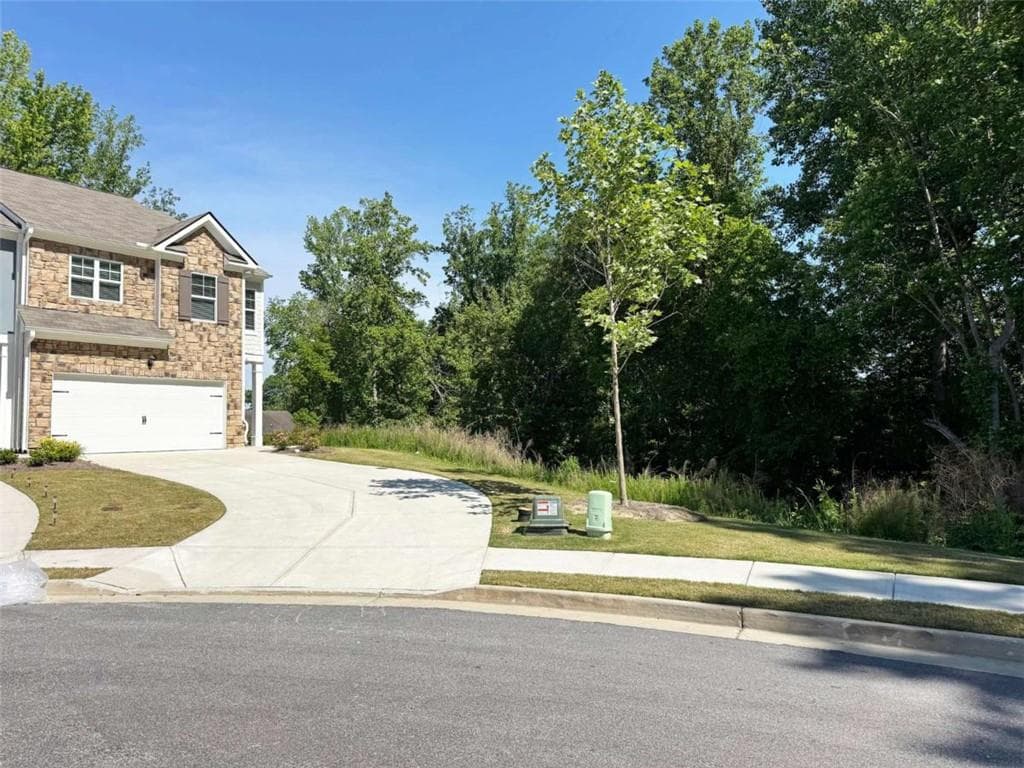 3 bedroom, 3 bathroom, 1,934 sq ft townhouse for sale at 3400 Greyton Drive, Buford, GA 30519 — photo 2