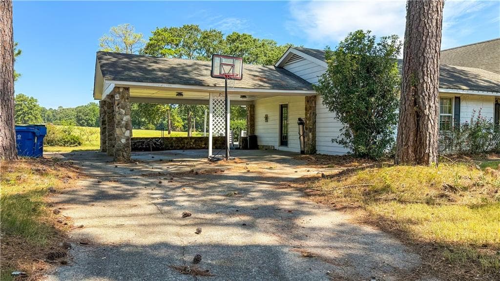 3 bedroom, 3 bathroom, 3,191 sq ft single family residence for sale at 5931 Brassie Ridge Lane, Ellenwood, GA 30294 — photo 4
