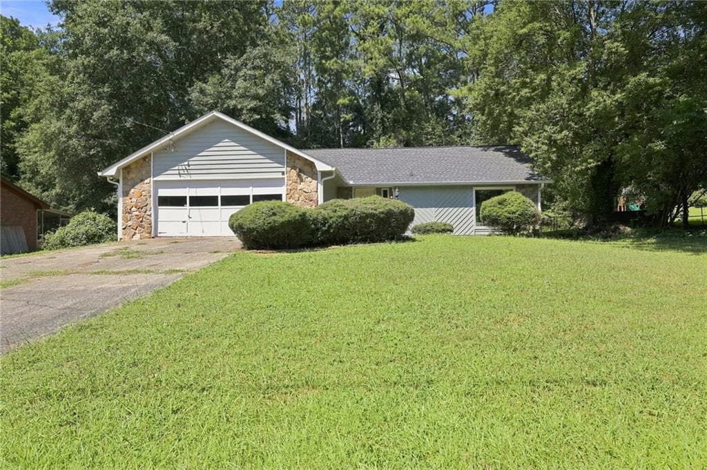 3 bedroom, 2 bathroom, 1,884 sq ft single family residence for sale at 4285 Reef Road, Marietta, GA 30066 — photo 1 of 47