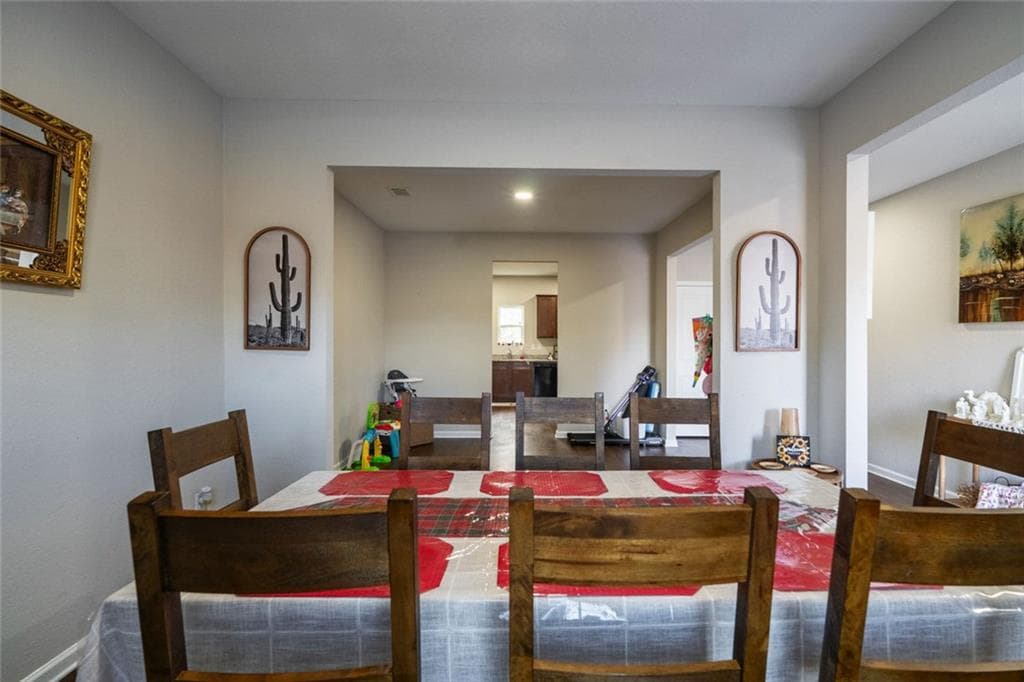 4 bedroom, 3 bathroom, 2,245 sq ft single family residence for sale at 735 Walnut Creek Circle, Pendergrass, GA 30567 — photo 3