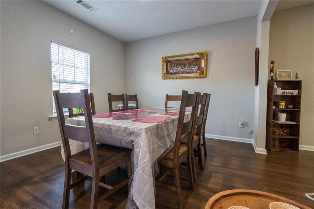4 bedroom, 3 bathroom, 2,245 sq ft single family residence for sale at 735 Walnut Creek Circle, Pendergrass, GA 30567 — photo 4