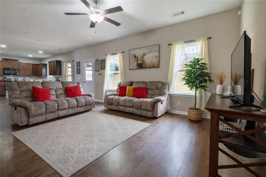 4 bedroom, 3 bathroom, 2,245 sq ft single family residence for sale at 735 Walnut Creek Circle, Pendergrass, GA 30567 — photo 5