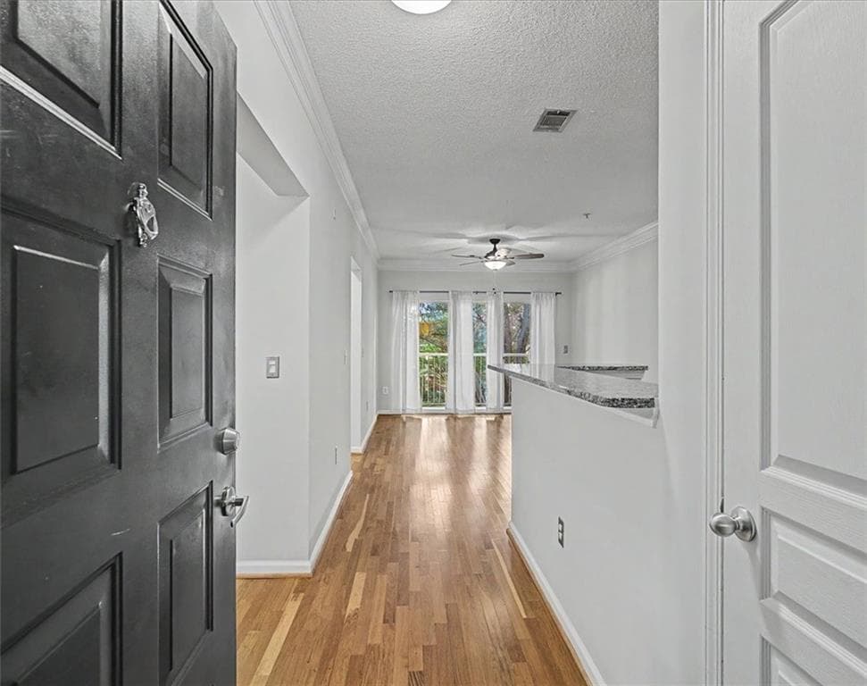 2 bedroom, 2 bathroom, 1,008 sq ft condominium for rent at 10 Perimeter Summit Boulevard 4236, Atlanta, GA 30319 for $2,150 a month — photo 4