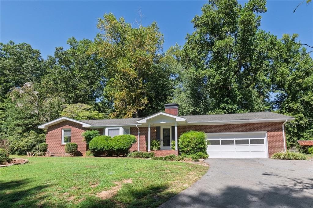 3 bedroom, 2 bathroom, 1,792 sq ft single family residence for sale at 3337 Upper Bethany Road, Ball Ground, GA 30107 — photo 2