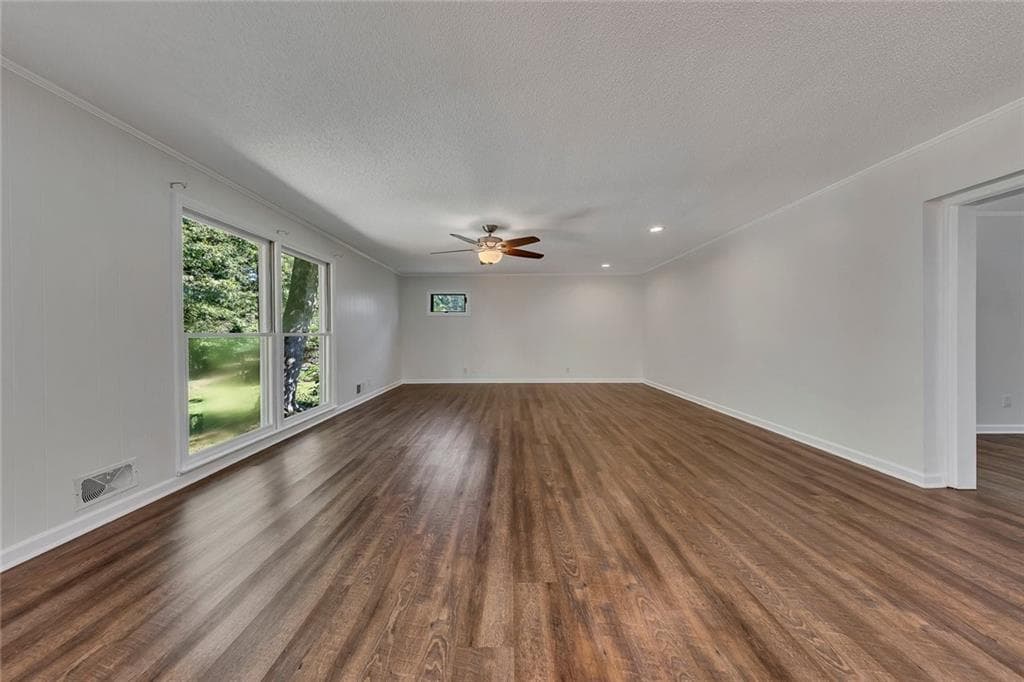 3 bedroom, 2 bathroom, 1,792 sq ft single family residence for sale at 3337 Upper Bethany Road, Ball Ground, GA 30107 — photo 4