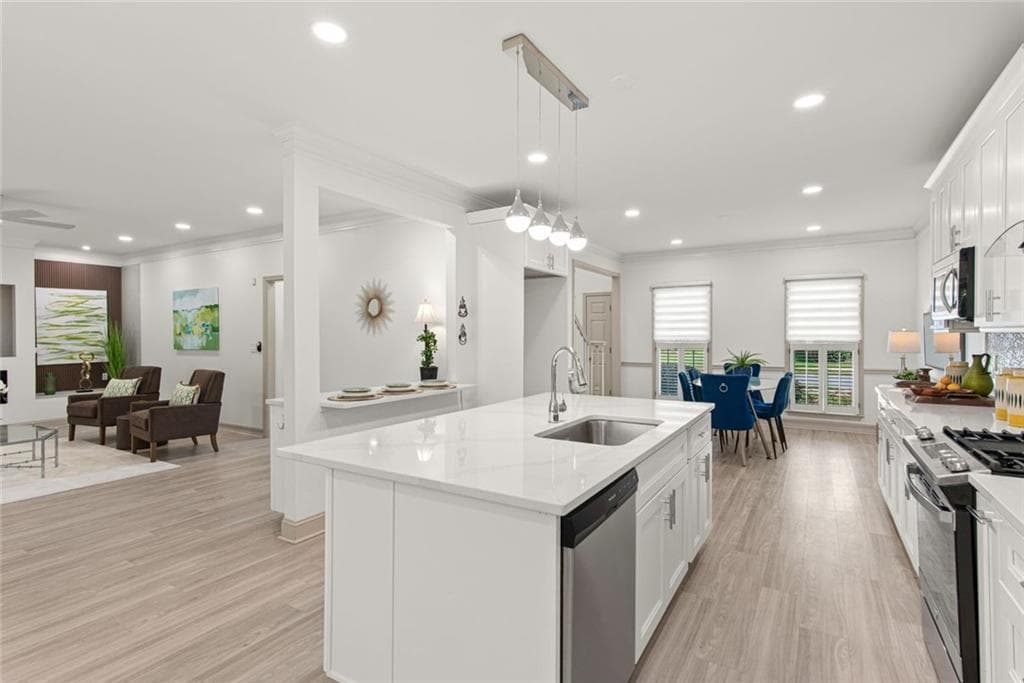 5 bedroom, 4 bathroom, 4,573 sq ft single family residence for sale at 1455 Richards Circle, Alpharetta, GA 30009 — photo 9