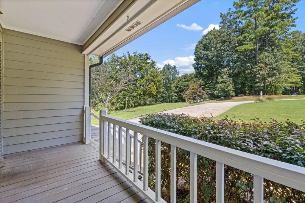 3 bedroom, 2 bathroom, 1,482 sq ft single family residence for sale at 81 Shefield Place, Douglasville, GA 30134 — photo 5