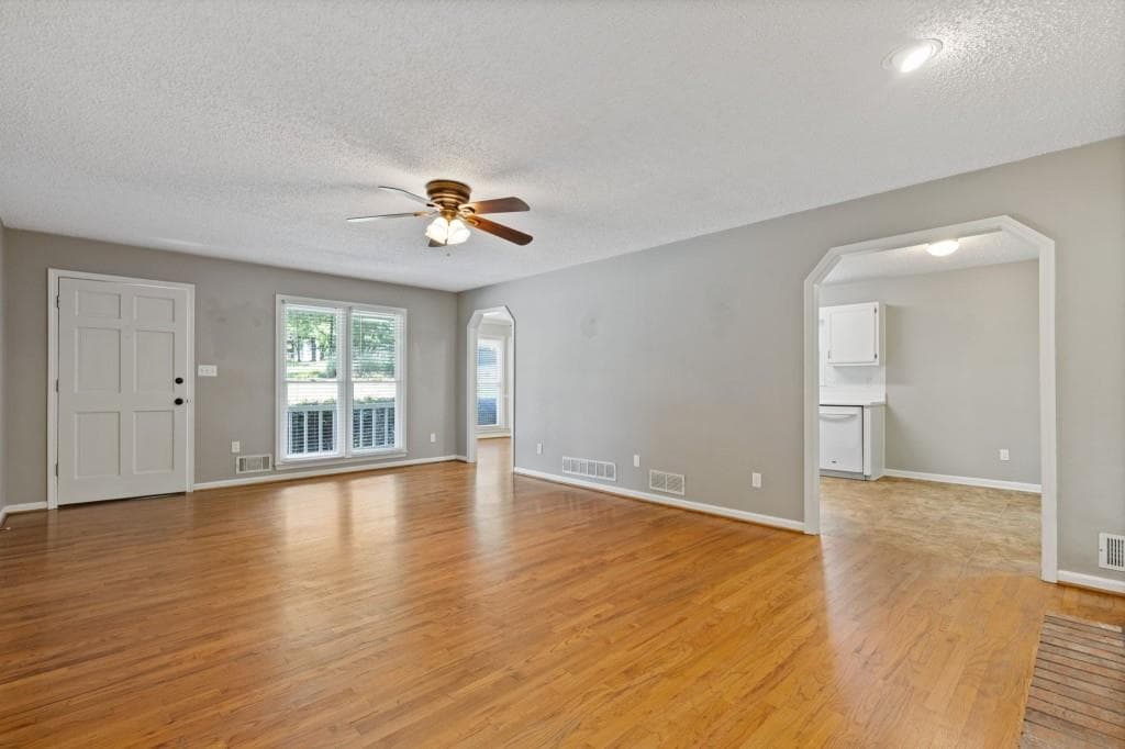 3 bedroom, 2 bathroom, 1,482 sq ft single family residence for sale at 81 Shefield Place, Douglasville, GA 30134 — photo 10