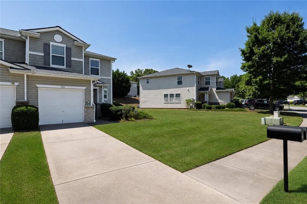 3 bedroom, 3 bathroom, 1,518 sq ft townhouse for sale at 313 Oak Leaf Place, Acworth, GA 30102 — photo 2