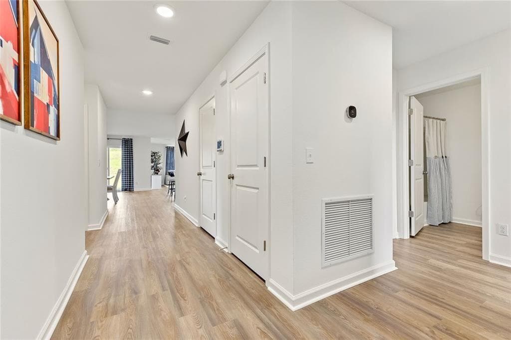 4 bedroom, 2 bathroom, 1,773 sq ft single family residence for sale at 101 Rainbow Lane, Hartwell, GA 30643 — photo 3