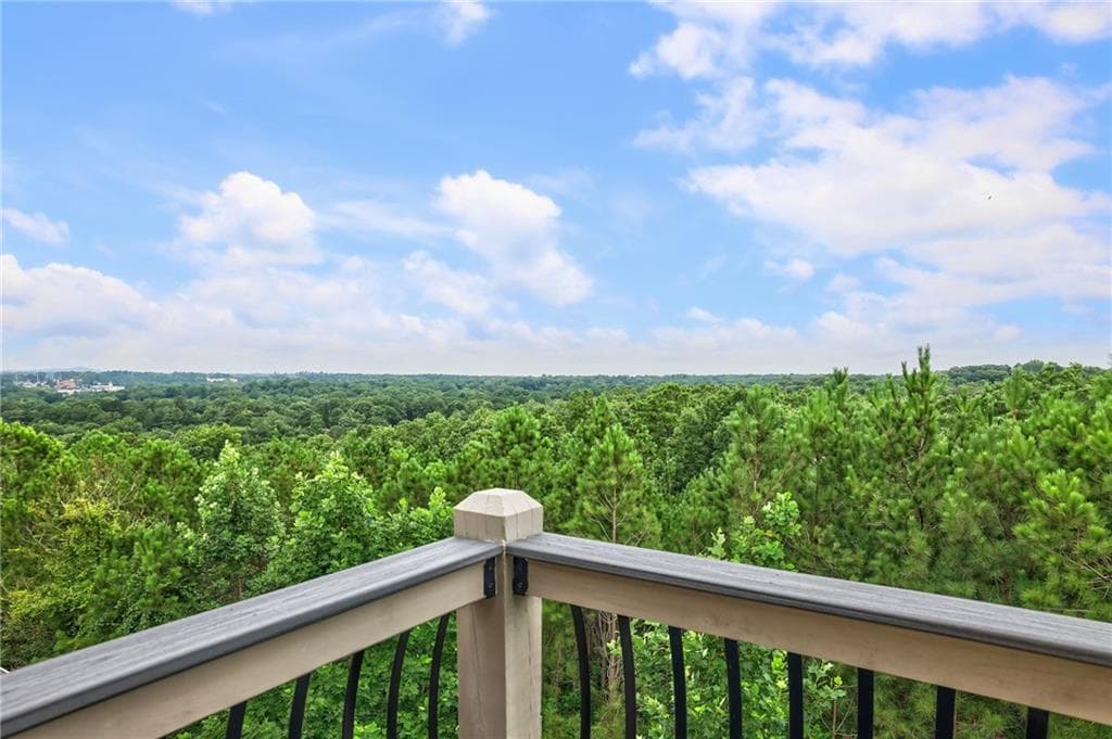 4 bedroom, 5 bathroom, 5,722 sq ft single family residence for sale at 525 Willow Oak Way, Roswell, GA 30076 — photo 2