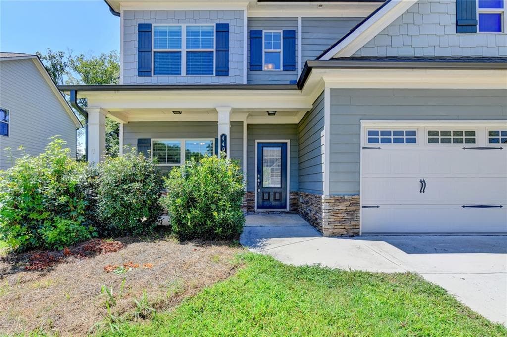 4 bedroom, 3 bathroom, 2,225 sq ft single family residence for sale at 4409 Beechnut View, Gainesville, GA 30504 — photo 2