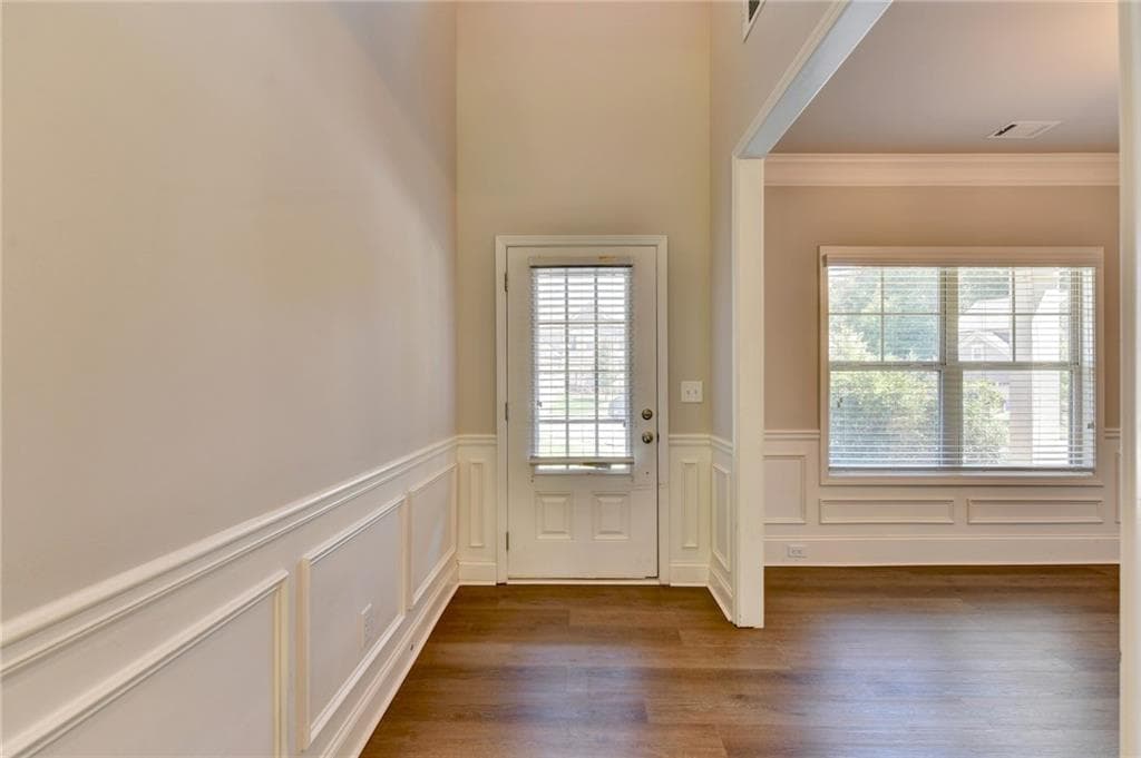 4 bedroom, 3 bathroom, 2,225 sq ft single family residence for sale at 4409 Beechnut View, Gainesville, GA 30504 — photo 3