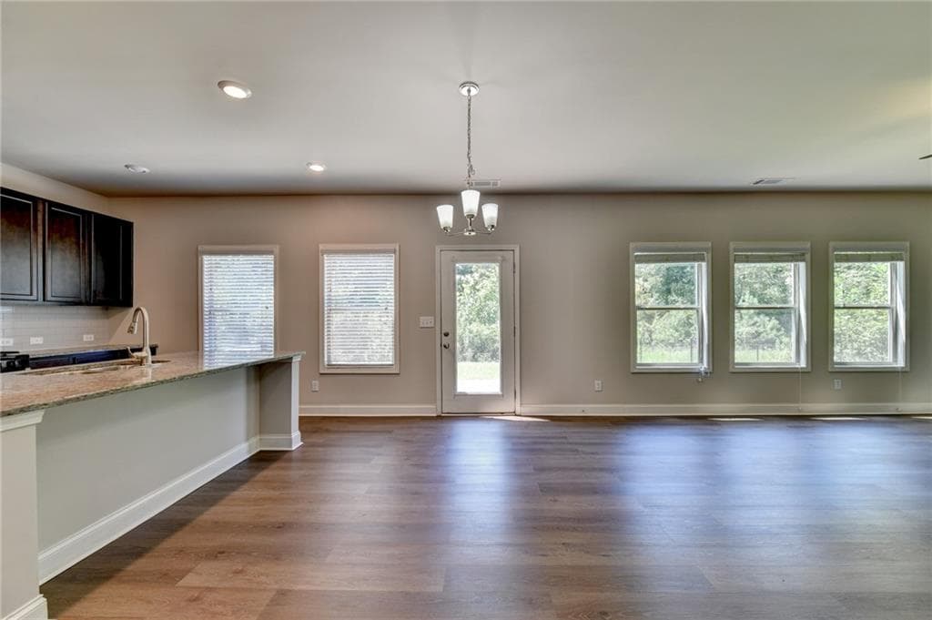 4 bedroom, 3 bathroom, 2,225 sq ft single family residence for sale at 4409 Beechnut View, Gainesville, GA 30504 — photo 10