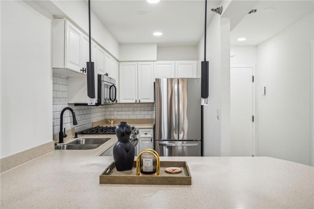 1 bedroom, 1 bathroom, 505 sq ft condominium for rent at 2479 Peachtree Road 612, Atlanta, GA 30305 for $1,600 a month — photo 4