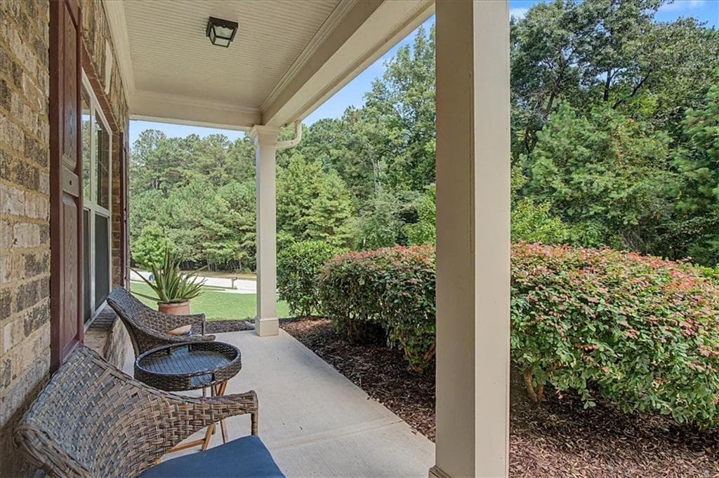 4 bedroom, 3 bathroom, 3,018 sq ft single family residence for sale at 4069 Anthony Creek Drive, Loganville, GA 30052 — photo 7
