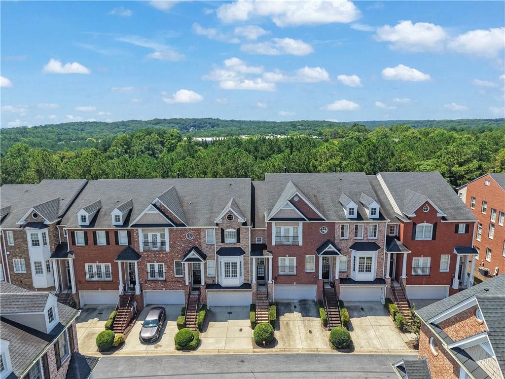 4 bedroom, 4 bathroom, 3,205 sq ft townhouse for sale at 1286 Creekside Terrace, Smyrna, GA 30082 — photo 2