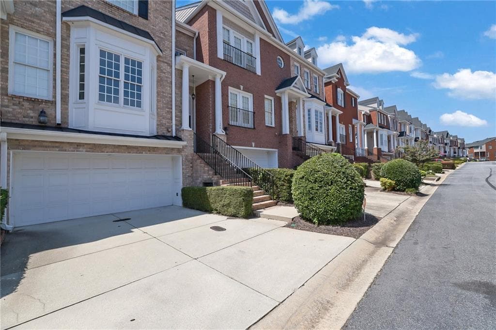 4 bedroom, 4 bathroom, 3,205 sq ft townhouse for sale at 1286 Creekside Terrace, Smyrna, GA 30082 — photo 3