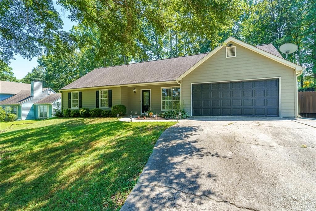 3 bedroom, 2 bathroom, 1,428 sq ft single family residence for sale at 4460 Whitt Station Run, Acworth, GA 30101 — photo 5