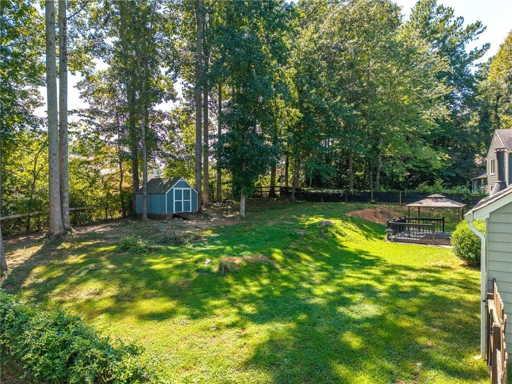 3 bedroom, 2 bathroom, 1,428 sq ft single family residence for sale at 4460 Whitt Station Run, Acworth, GA 30101 — photo 6