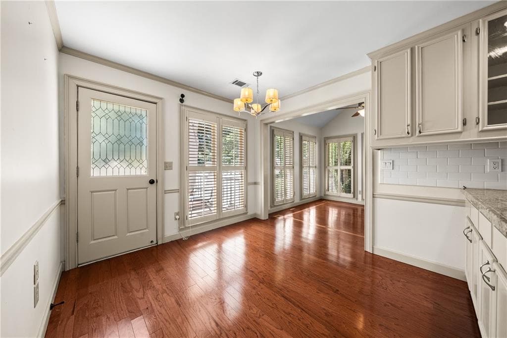 3 bedroom, 3 bathroom, 2,514 sq ft townhouse for sale at 130 Brickleberry Drive, Roswell, GA 30075 — photo 10