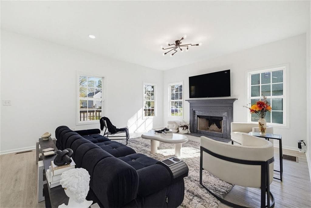 4 bedroom, 4 bathroom, 2,496 sq ft single family residence for sale at 181 South Avenue, Atlanta, GA 30315 — photo 3