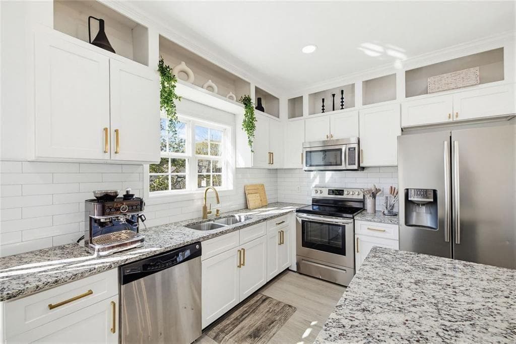 4 bedroom, 4 bathroom, 2,496 sq ft single family residence for sale at 181 South Avenue, Atlanta, GA 30315 — photo 9