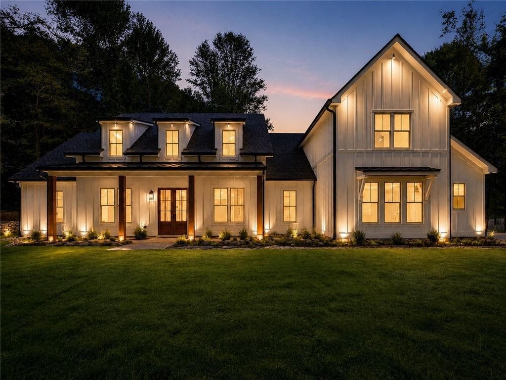 5 bedroom, 6 bathroom, 4,545 sq ft single family residence for sale at 2200 Upper Burris Road, Canton, GA 30114 — photo 2