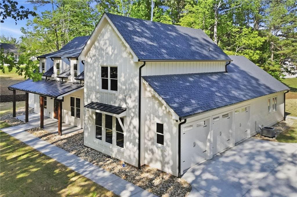 5 bedroom, 6 bathroom, 4,545 sq ft single family residence for sale at 2200 Upper Burris Road, Canton, GA 30114 — photo 3