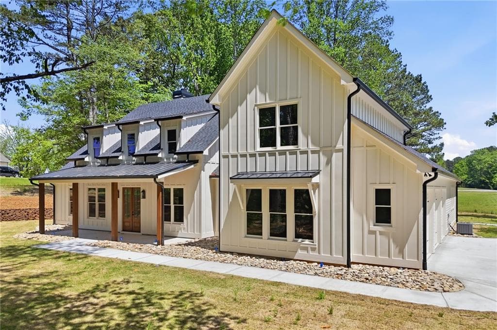 5 bedroom, 6 bathroom, 4,545 sq ft single family residence for sale at 2200 Upper Burris Road, Canton, GA 30114 — photo 4