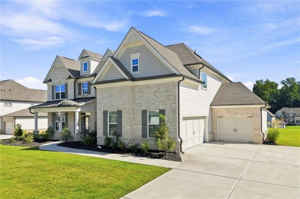 5 bedroom, 4 bathroom, 4,270 sq ft single family residence under contract at 6410 Hawkins Manor Drive, Cumming, GA 30040 — photo 3