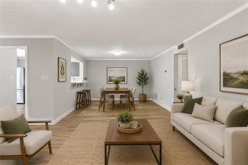 2 bedroom, 2 bathroom, 1,300 sq ft condominium for sale at 1348 N Crossing Drive, Atlanta, GA 30329 — photo 3