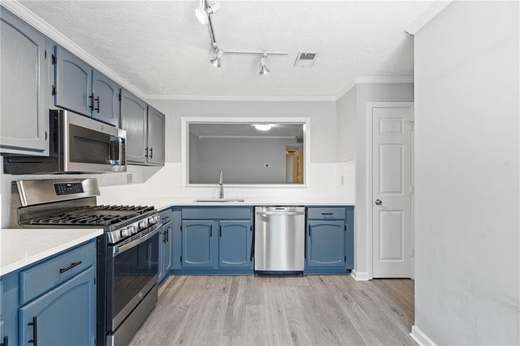 2 bedroom, 2 bathroom, 1,300 sq ft condominium for sale at 1348 N Crossing Drive, Atlanta, GA 30329 — photo 10