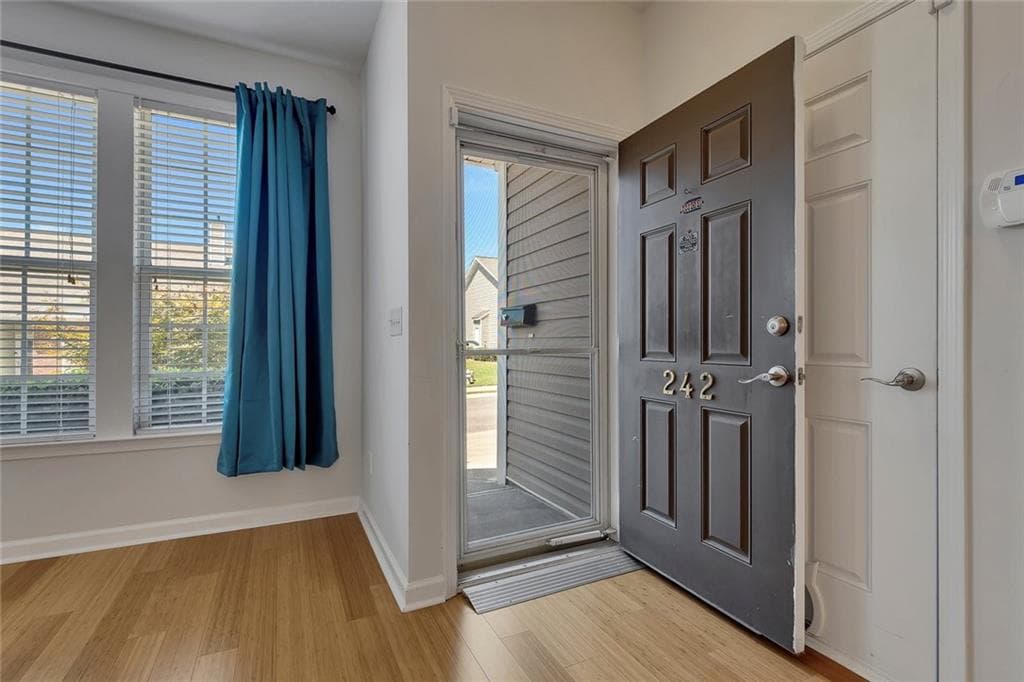 2 bedroom, 2 bathroom, 1,597 sq ft condominium under contract at 242 Riverstone Place, Canton, GA 30114 — photo 4