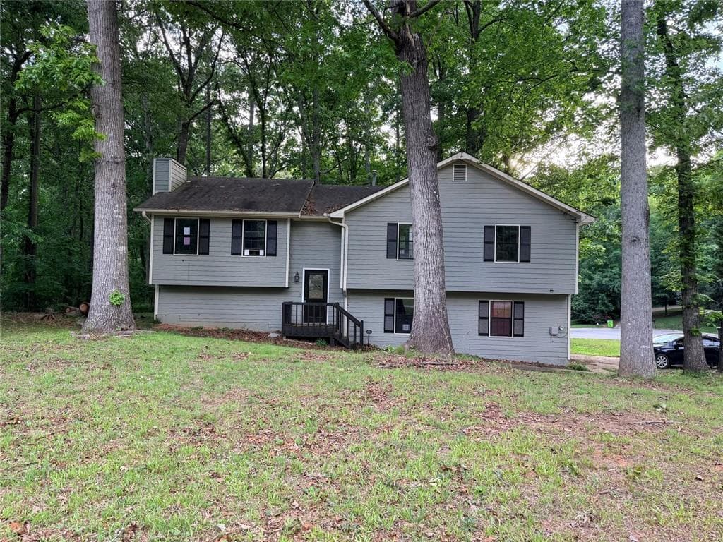 4 bedroom, 3 bathroom, 2,528 sq ft single family residence for sale at 15 Bakers Drive, Douglasville, GA 30134 — photo 1 of 29