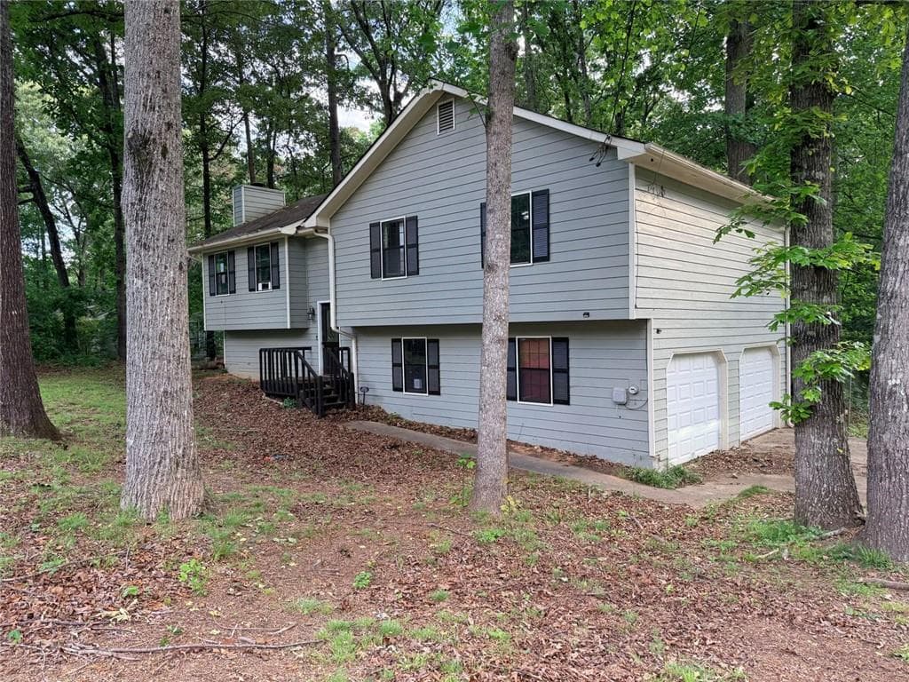 4 bedroom, 3 bathroom, 2,528 sq ft single family residence for sale at 15 Bakers Drive, Douglasville, GA 30134 — photo 2