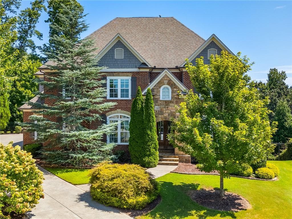 6 bedroom, 7 bathroom, 6,197 sq ft single family residence for sale at 4130 Cougar Point, Marietta, GA 30066 — photo 2