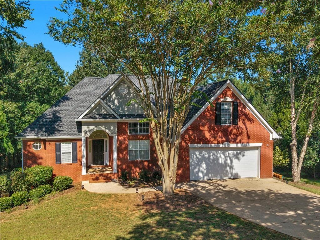 6 bedroom, 3 bathroom, 3,293 sq ft single family residence for sale at 1425 Shingle Way, Mcdonough, GA 30252