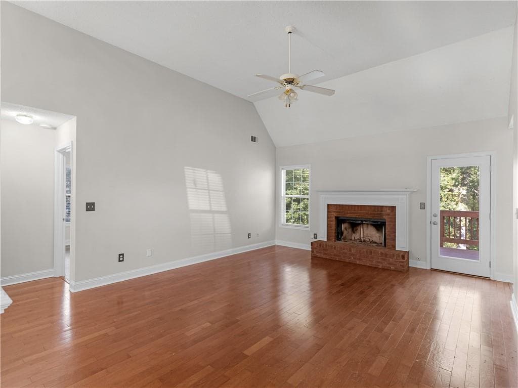 6 bedroom, 3 bathroom, 3,293 sq ft single family residence for sale at 1425 Shingle Way, Mcdonough, GA 30252 — photo 4